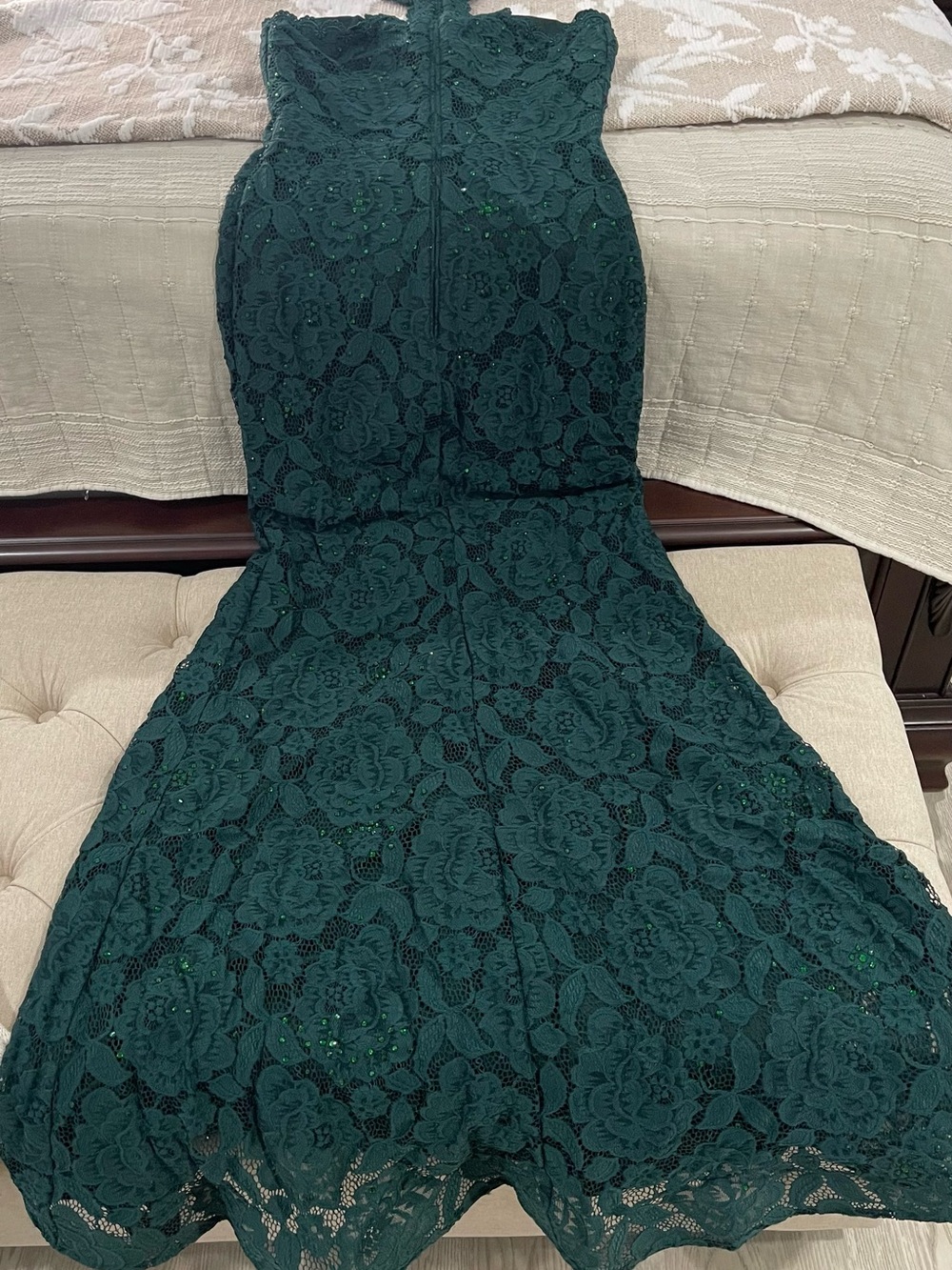 Betsy & Adam Deep Green Evening Dress - Picture 6 of 16